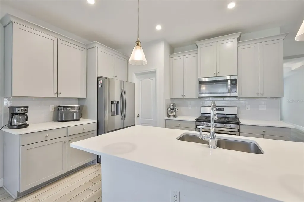 5418 Silver Sun Drive Apollo Beach FL 33572