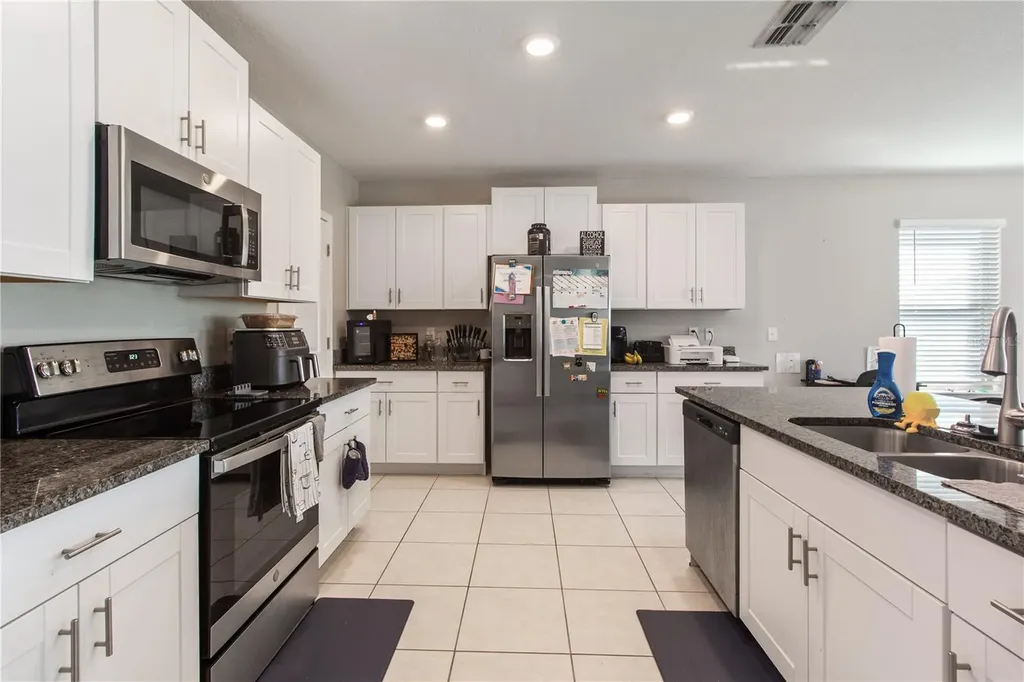 15541 Colt Creek Place Sun City Center FL 33573