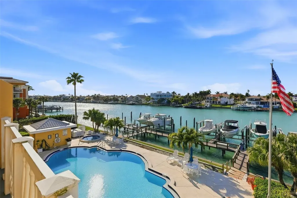 544 Pinellas Bayway S Tierra Verde FL 33715