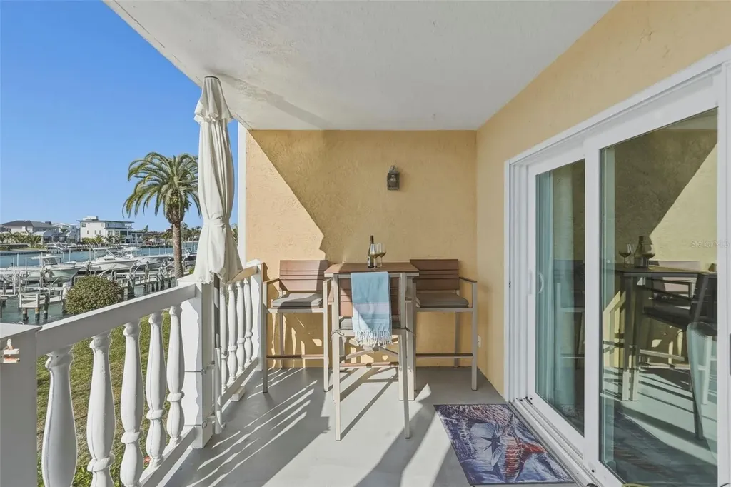 544 Pinellas Bayway S Tierra Verde FL 33715