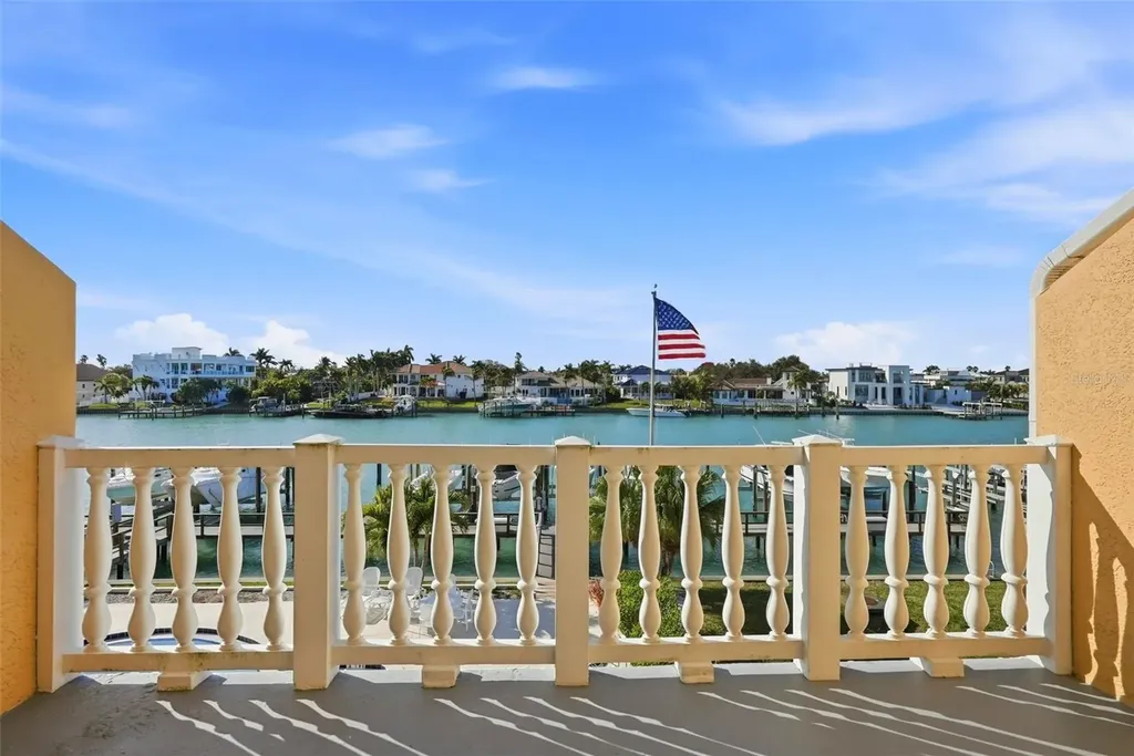 544 Pinellas Bayway S Tierra Verde FL 33715