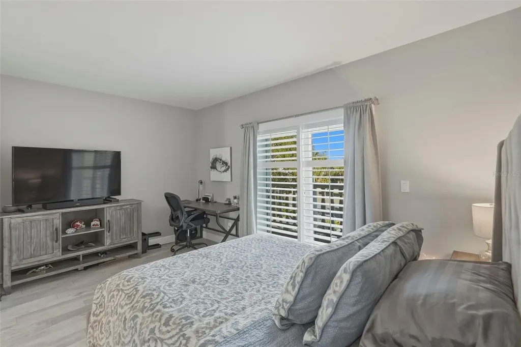 544 Pinellas Bayway S Tierra Verde FL 33715
