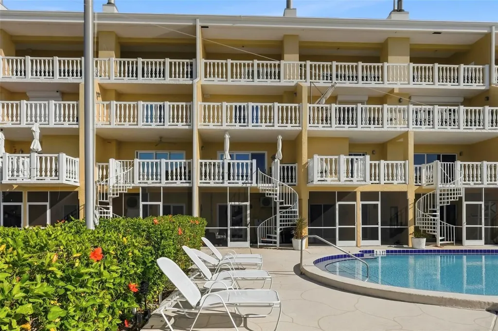 544 Pinellas Bayway S Tierra Verde FL 33715
