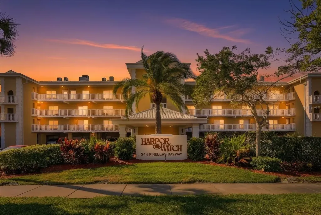 544 Pinellas Bayway S Tierra Verde FL 33715