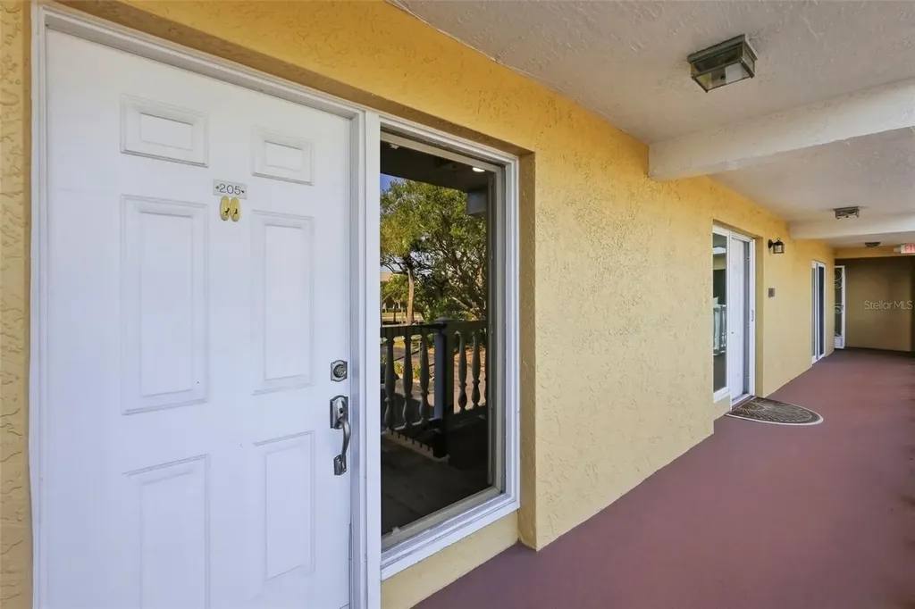 544 Pinellas Bayway S Tierra Verde FL 33715