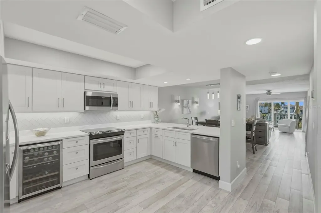 544 Pinellas Bayway S Tierra Verde FL 33715