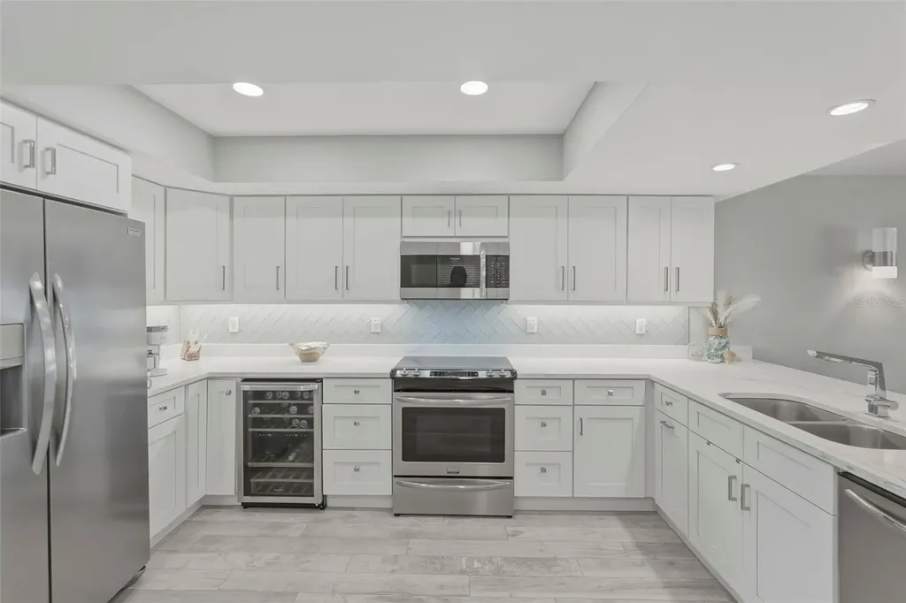 544 Pinellas Bayway S Tierra Verde FL 33715