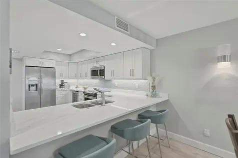 544 Pinellas Bayway S Tierra Verde FL 33715