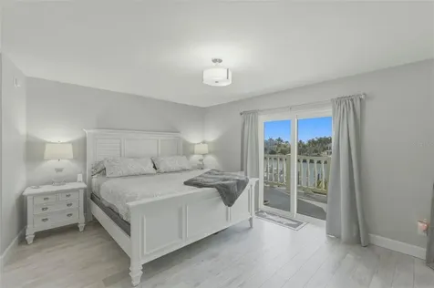 544 Pinellas Bayway S Tierra Verde FL 33715