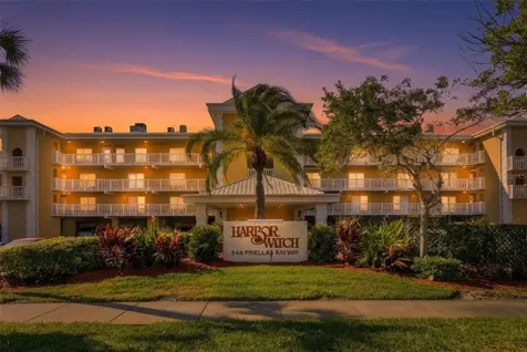 544 Pinellas Bayway S Tierra Verde FL 33715