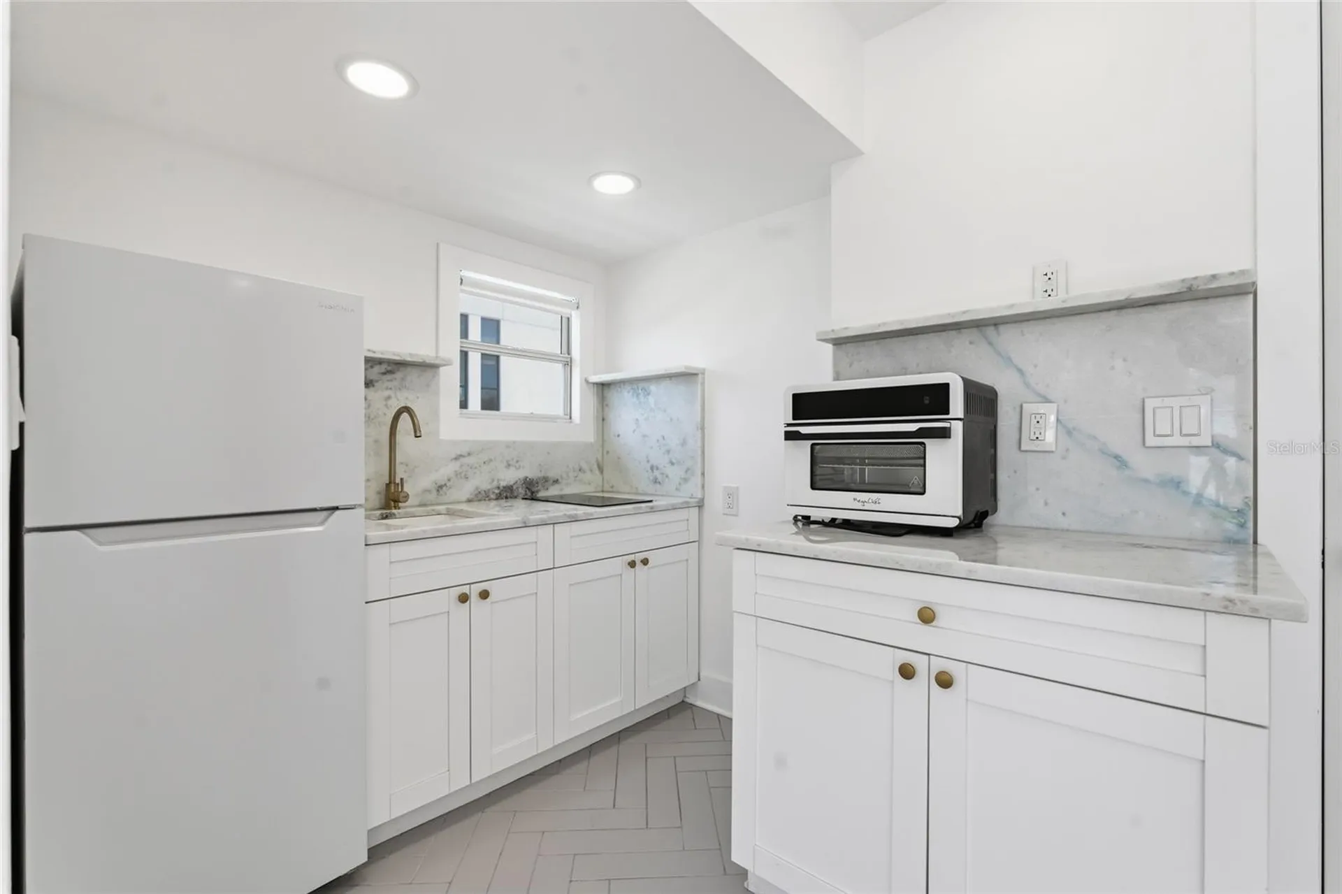 326 6th Avenue N St Petersburg FL 33701