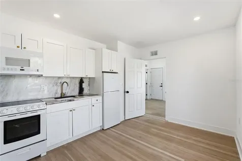 326 6th Avenue N St Petersburg FL 33701