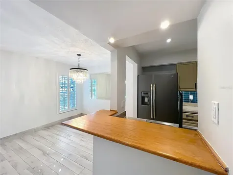 470 W Par Street Orlando FL 32804