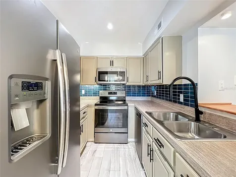 470 W Par Street Orlando FL 32804