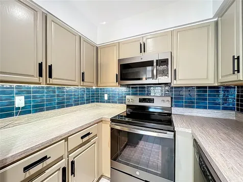 470 W Par Street Orlando FL 32804