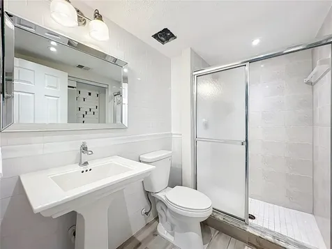 470 W Par Street Orlando FL 32804
