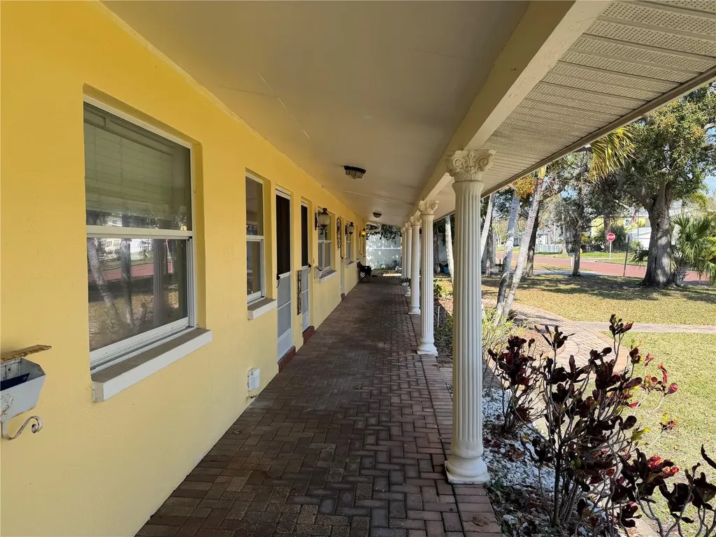 2935 57th Street S Gulfport FL 33707