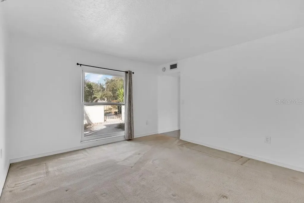 6670 Bay Shore Drive St Cloud FL 34771