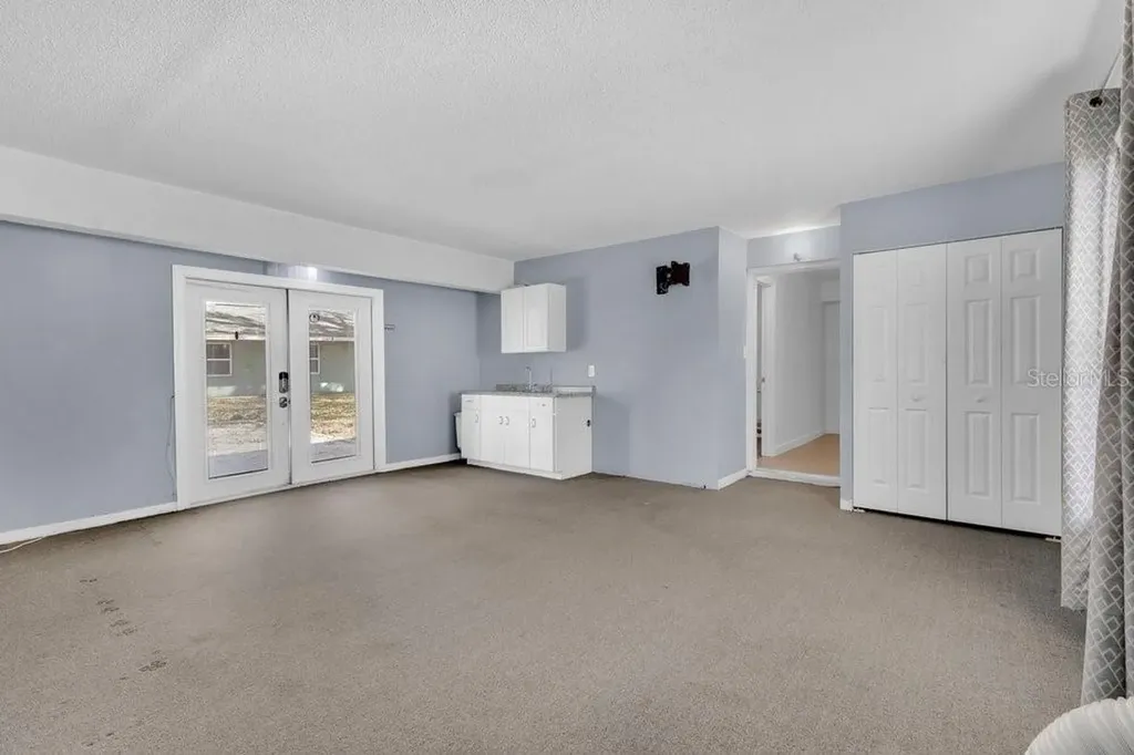6670 Bay Shore Drive St Cloud FL 34771