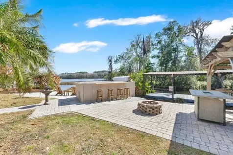 6670 Bay Shore Drive St Cloud FL 34771