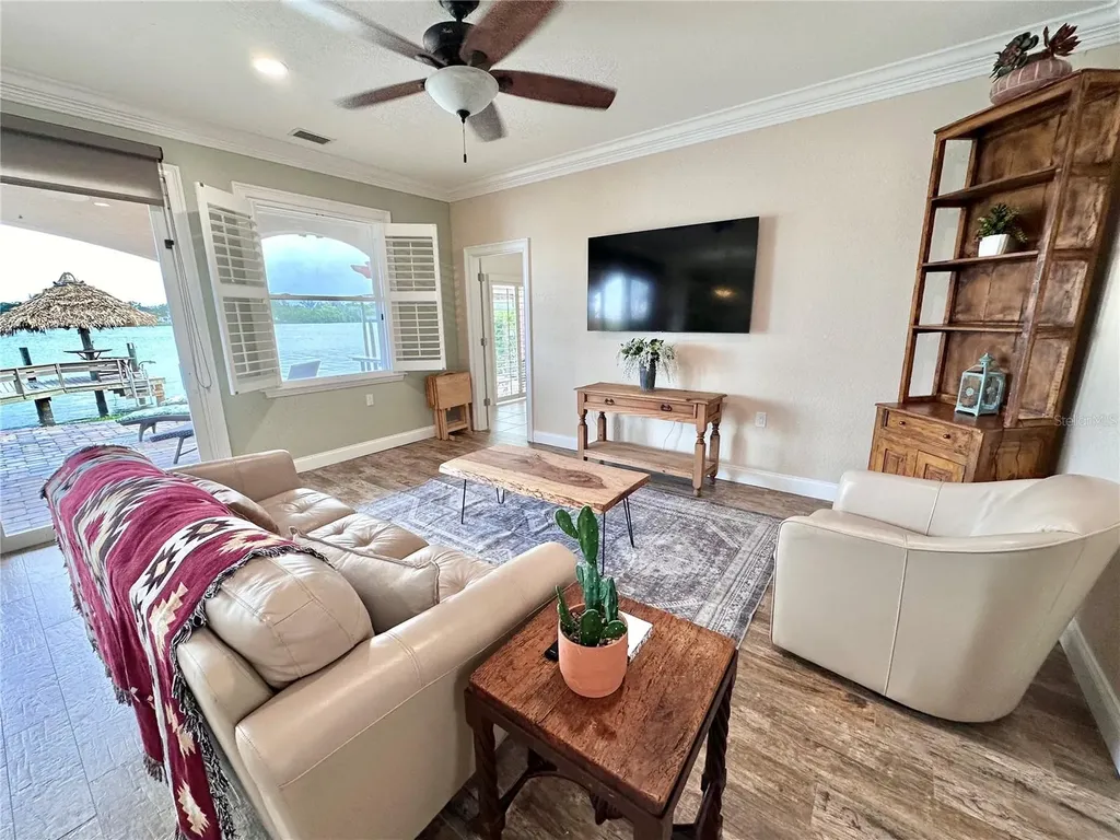 7831 4th Avenue S St Petersburg FL 33707