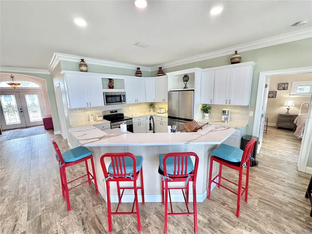 7831 4th Avenue S St Petersburg FL 33707