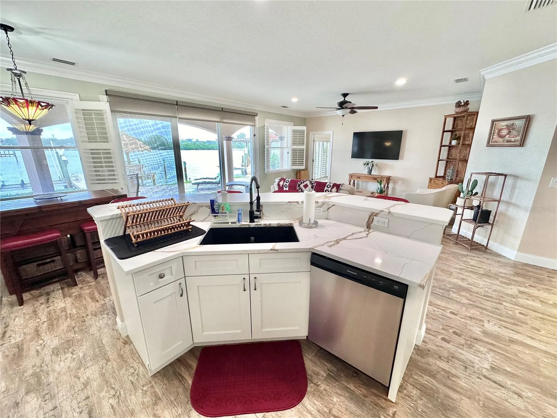 7831 4th Avenue S St Petersburg FL 33707