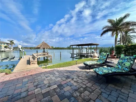 7831 4th Avenue S St Petersburg FL 33707