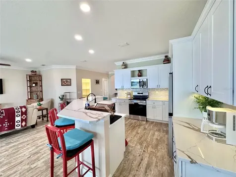 7831 4th Avenue S St Petersburg FL 33707