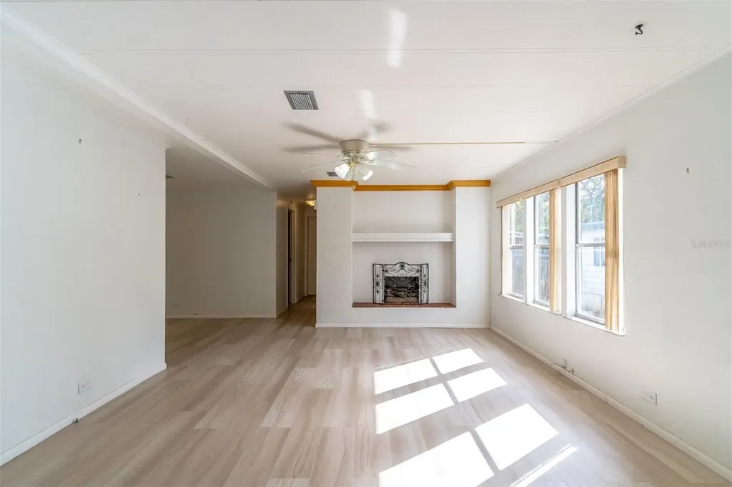 320 N Forest Boulevard Lake Mary FL 32746