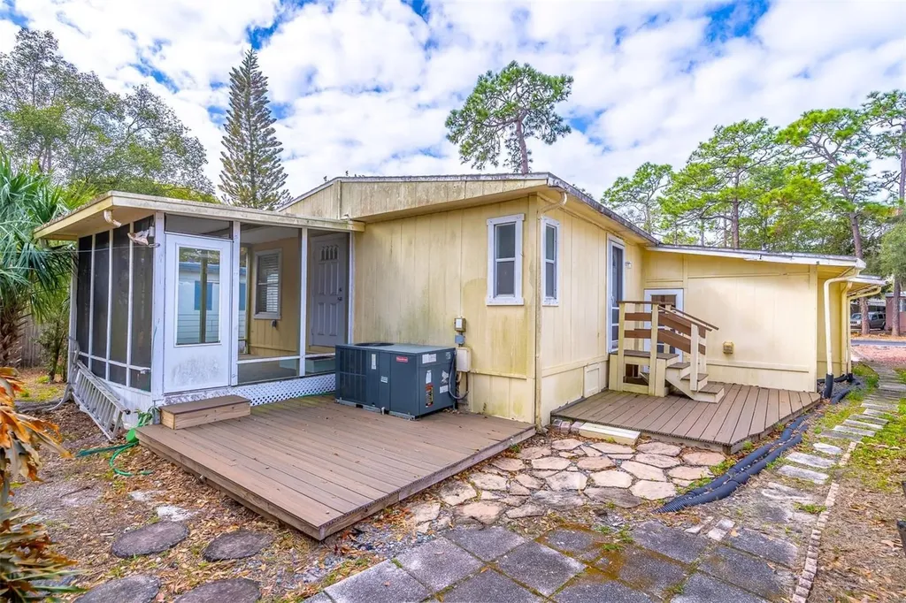 320 N Forest Boulevard Lake Mary FL 32746