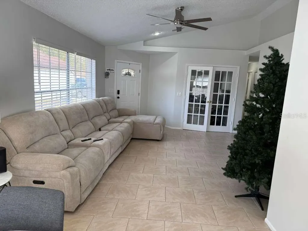 1421 Mohrlake Drive Brandon FL 33511