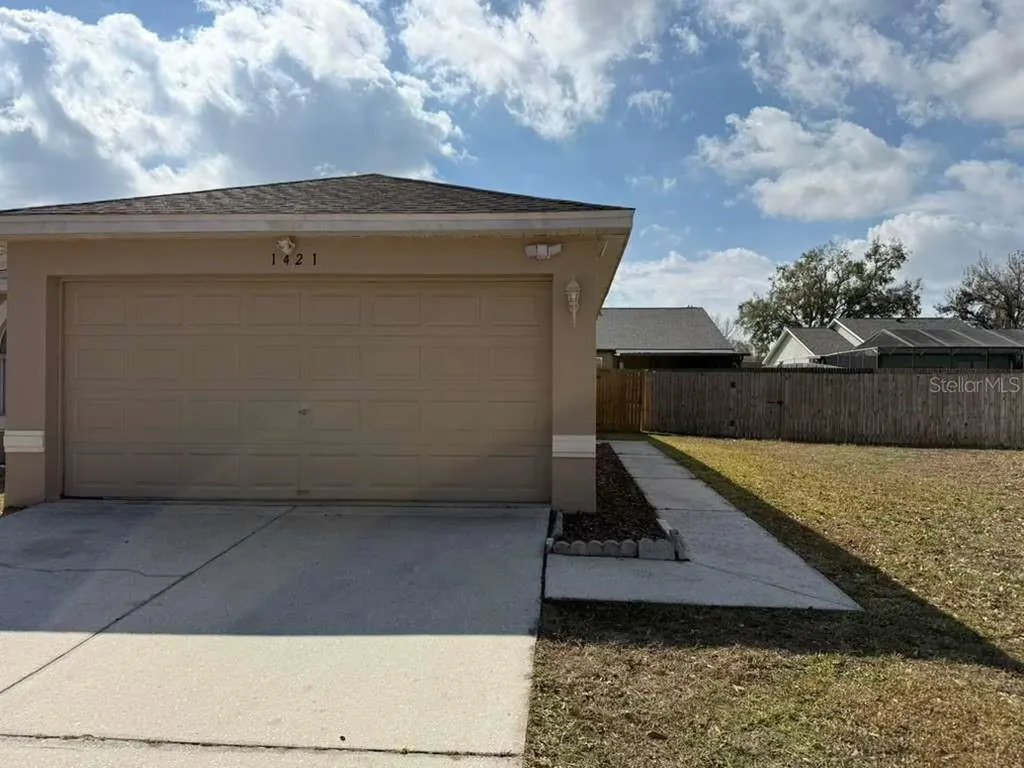 1421 Mohrlake Drive Brandon FL 33511
