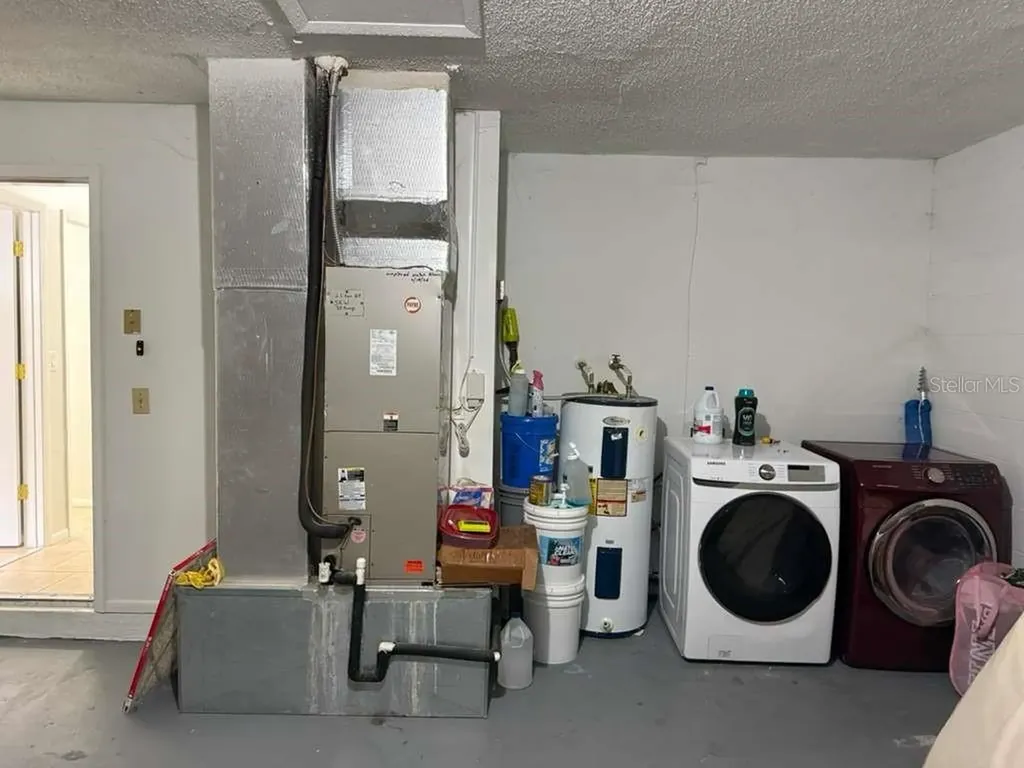 1421 Mohrlake Drive Brandon FL 33511