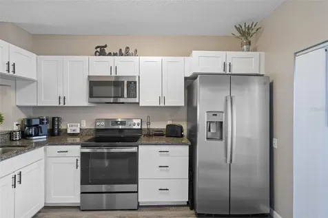 388 Countryside Key Boulevard Oldsmar FL 34677