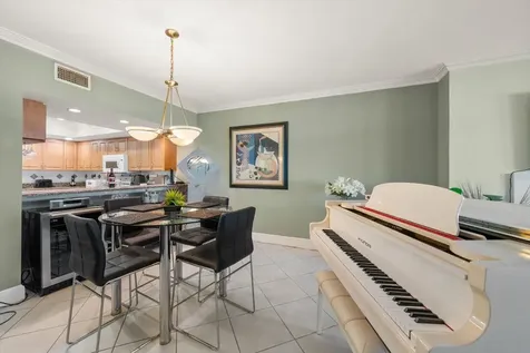1582 Gulf Boulevard Clearwater Beach FL 33767