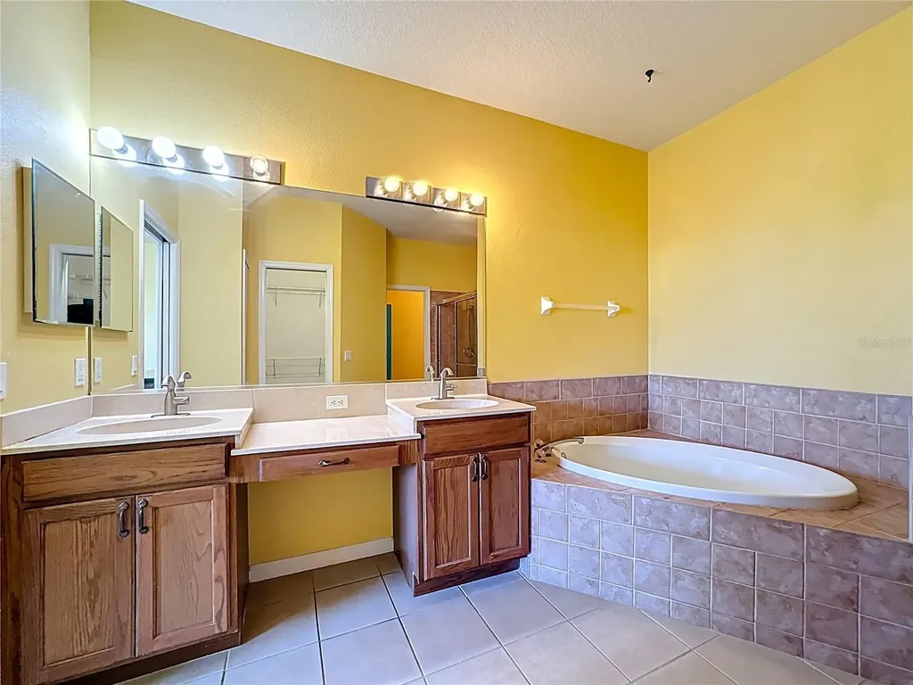 5609 Spanish Point Court Palmetto FL 34221