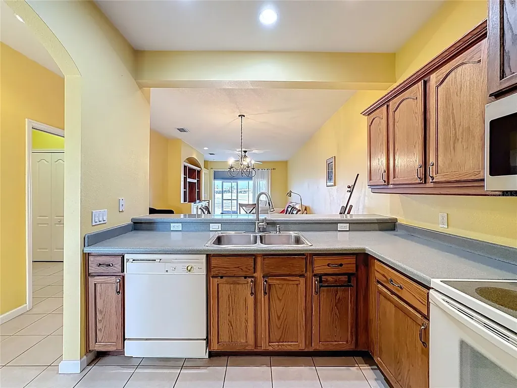 5609 Spanish Point Court Palmetto FL 34221
