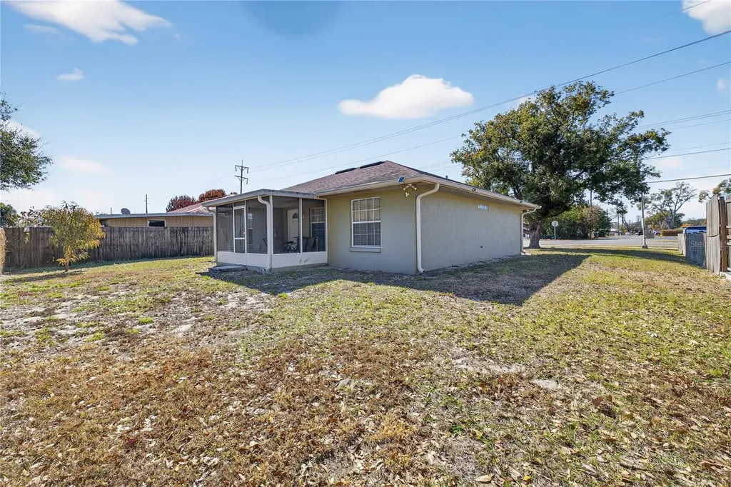 215 Dairy Road Auburndale FL 33823