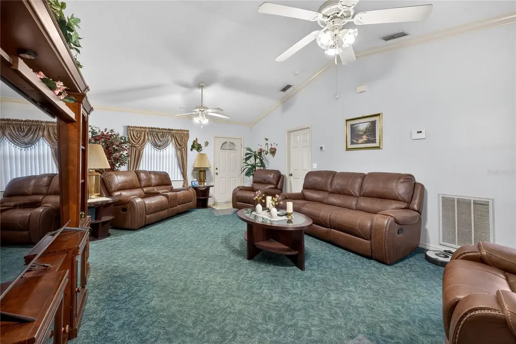215 Dairy Road Auburndale FL 33823