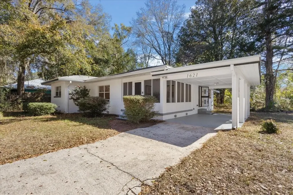 1621 E University Avenue Gainesville FL 32641