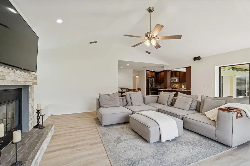 2194 Pinnacle Circle N Palm Harbor FL 34684