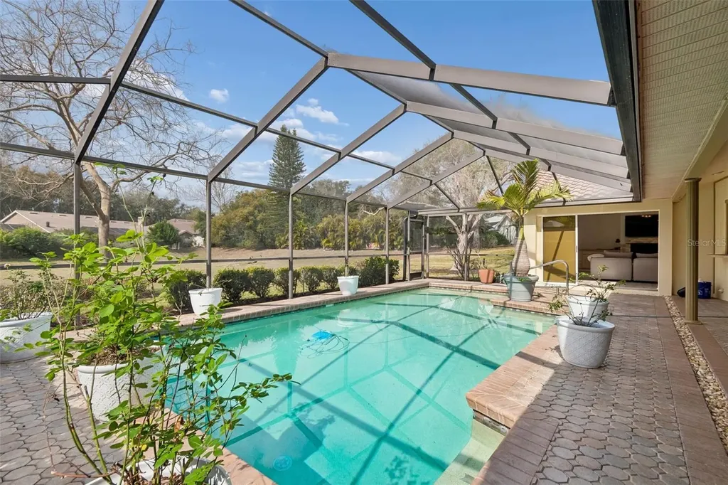 2194 Pinnacle Circle N Palm Harbor FL 34684