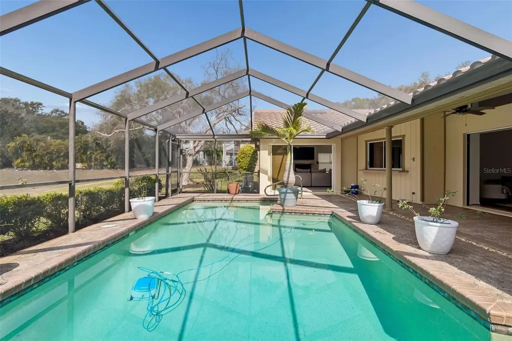 2194 Pinnacle Circle N Palm Harbor FL 34684