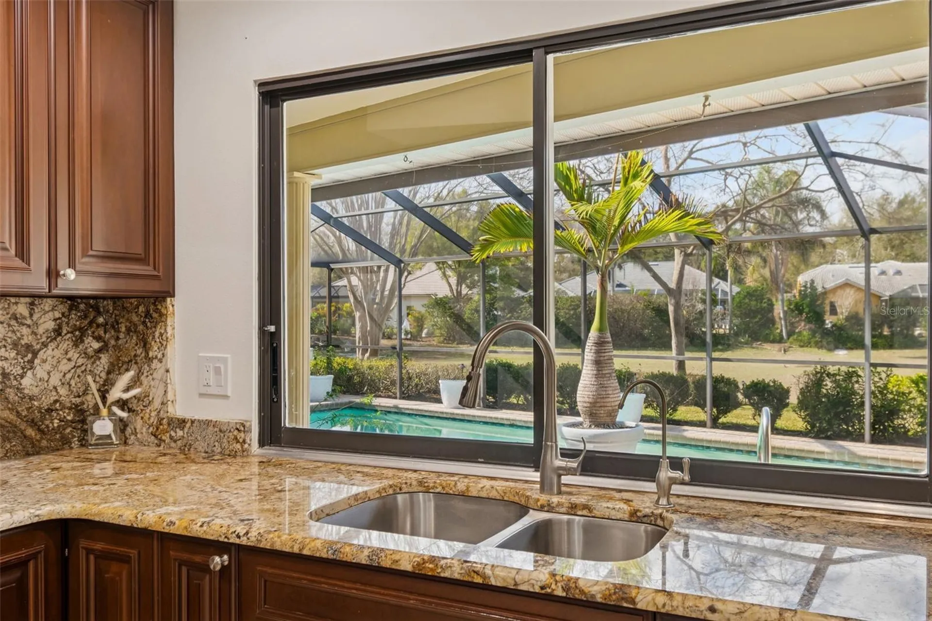 2194 Pinnacle Circle N Palm Harbor FL 34684