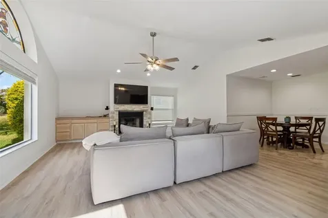 2194 Pinnacle Circle N Palm Harbor FL 34684