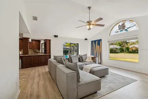 2194 Pinnacle Circle N Palm Harbor FL 34684