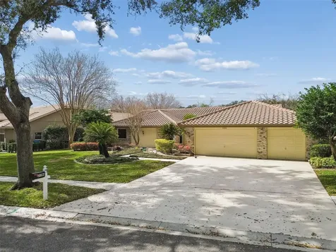 2194 Pinnacle Circle N Palm Harbor FL 34684