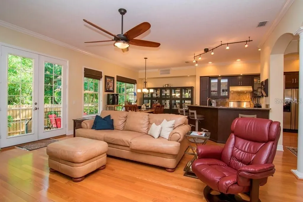 2907 Hansen Manor Lane Tampa FL 33611