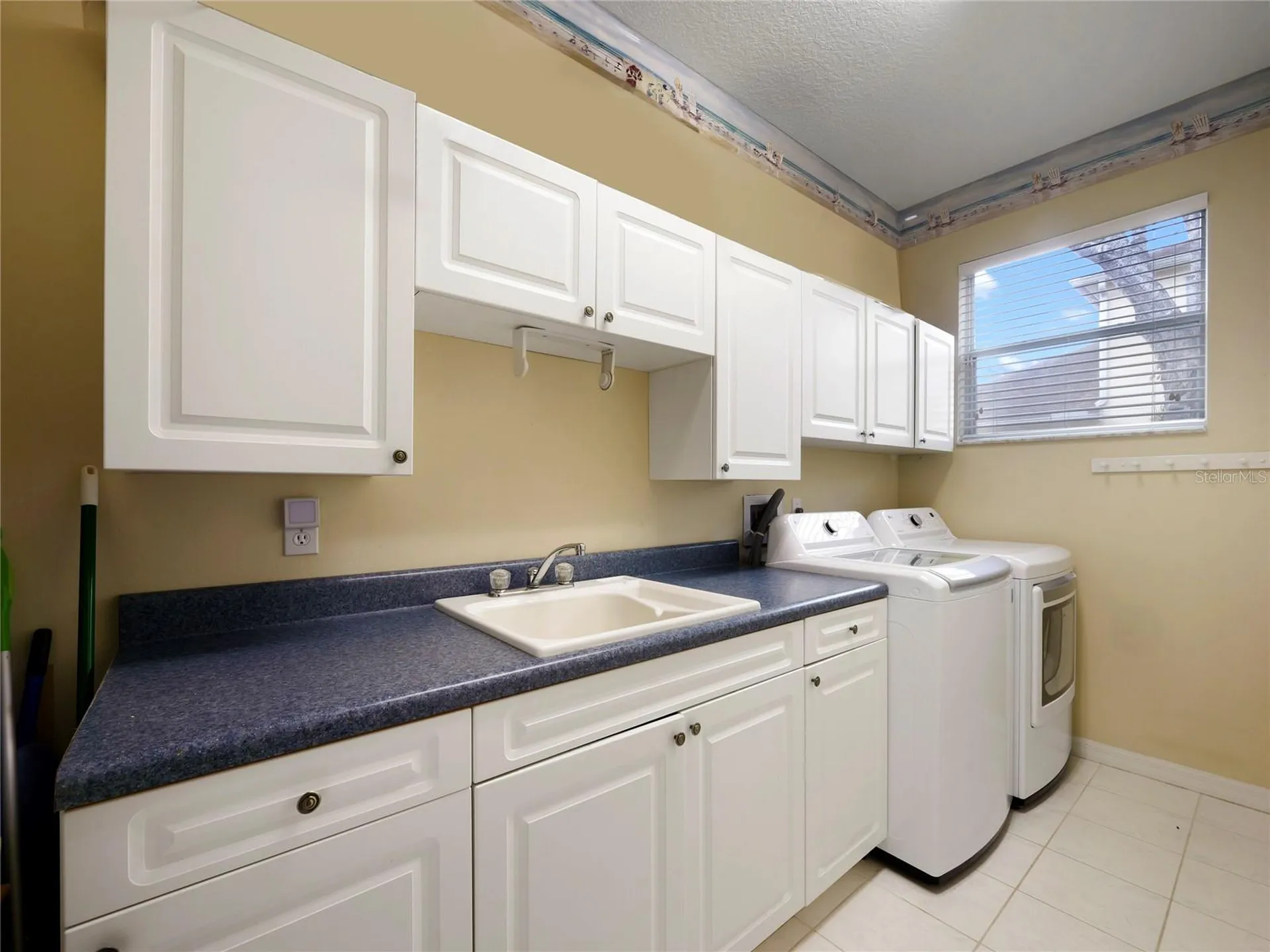 808 Palmetto Terrace Oviedo FL 32765